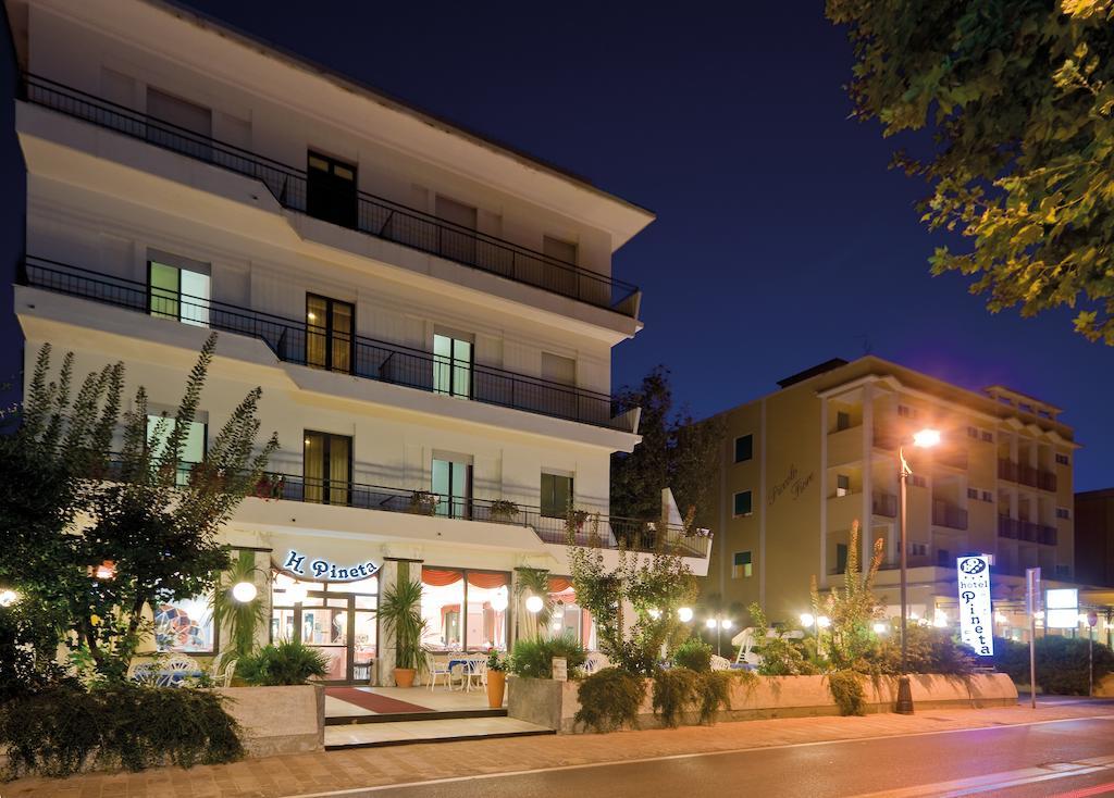 Hotel Pineta Bellaria-Igea Marina Exterior foto